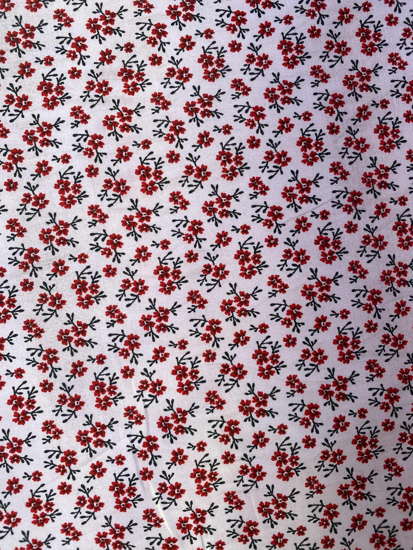 64% Cotton 30% Poly 6% Lycra - Red/Green/White - 51" Wide - Sold By The Metre