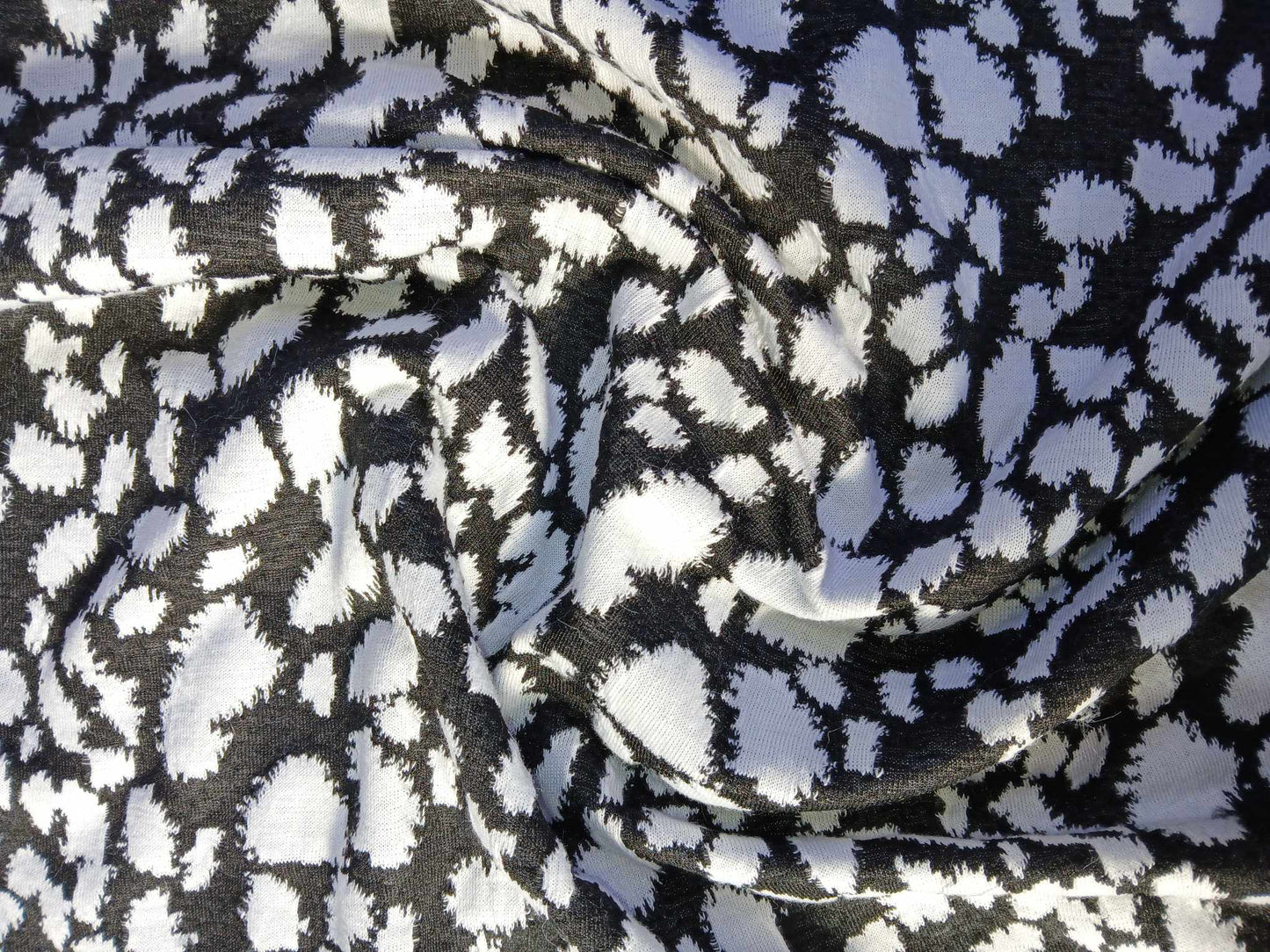 Ponte Roma - Black/White - 59" Wide - Sold By The Metre