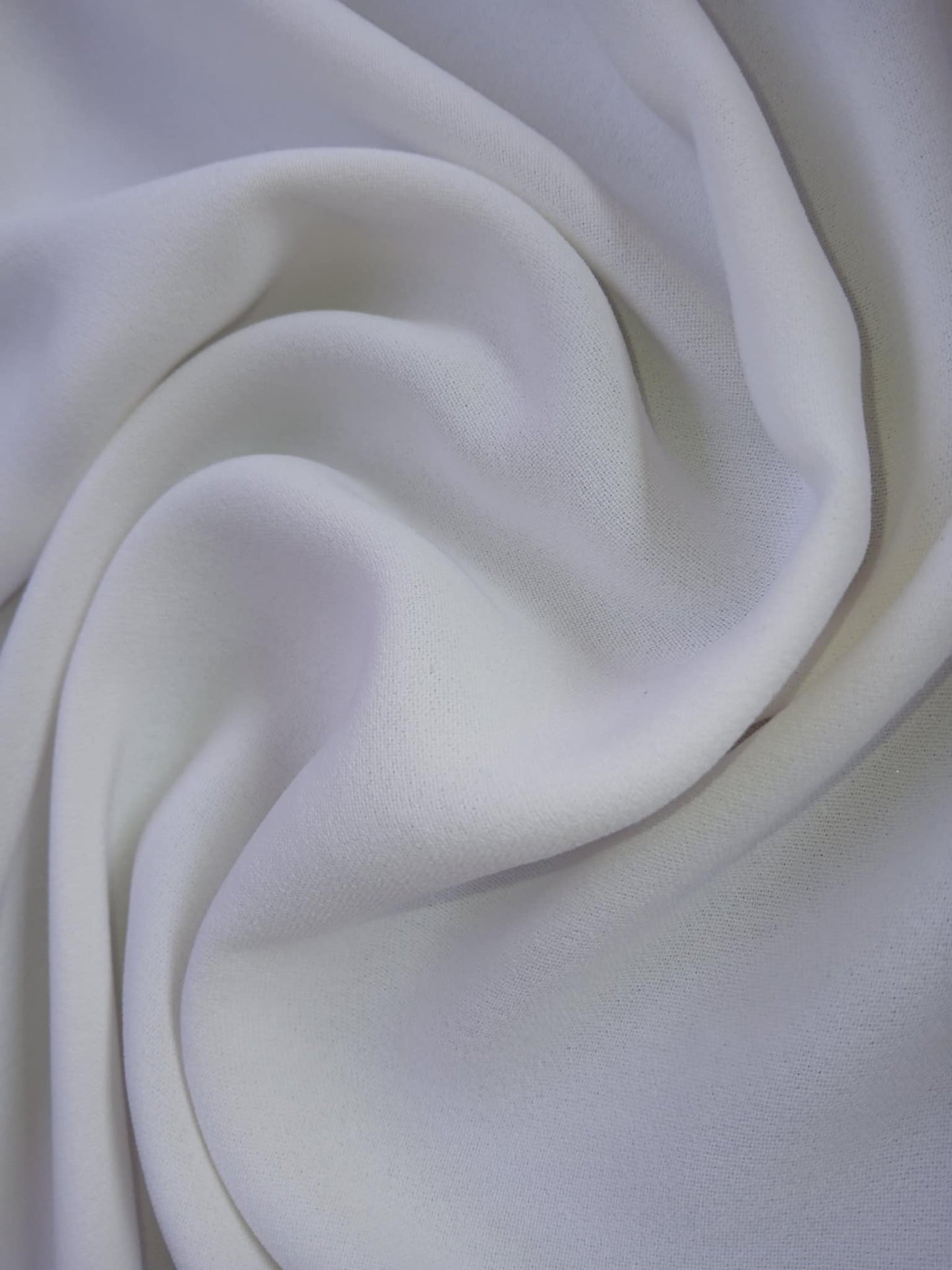 River Island - Crepe - Off White - 60" Wide - Sold By The Metre