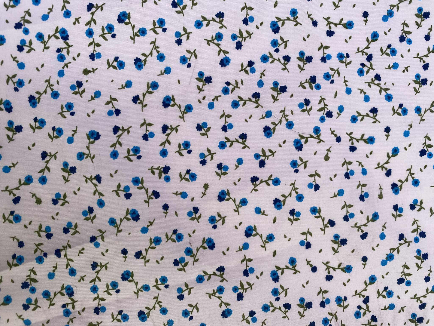 64% Cotton 30% Poly 6% Lycra - Blue/Green/White - 51"Wide - Sold By The Metre