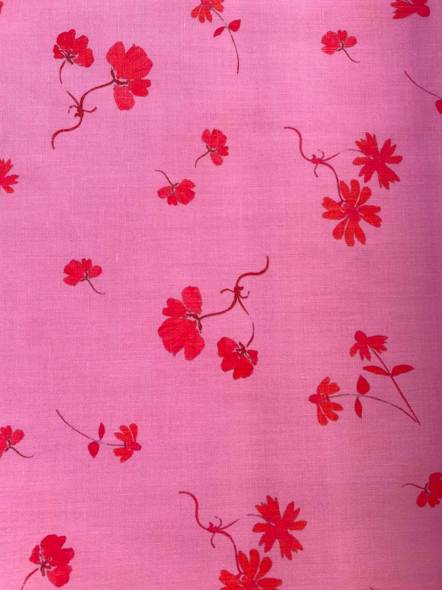 Pink & Red Floral Cotton Print Fabric – 57" Wide (£2.99/m)