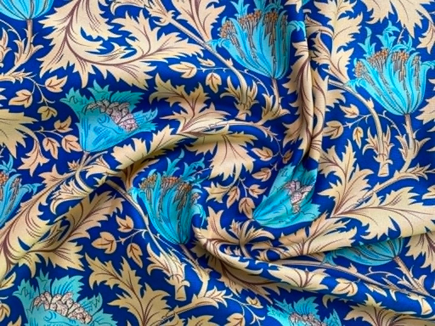 William Morris Inspired Floral 100% Cotton Fabric - Turquoise & Beige Royal Blue Trail - 44/45" Wide By The Metre