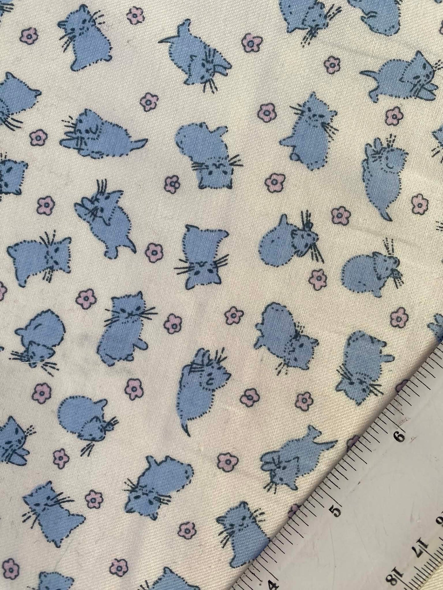 100% Cotton - Blue/Cream - Kittens - 57"Wide - Sold By The Metre