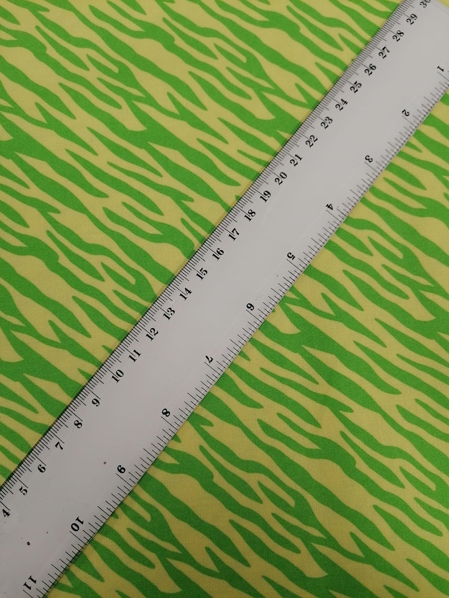 100% Cotton - Crafting & Quilting - Yellow/Green - 44" Wide - Sold By The Metre