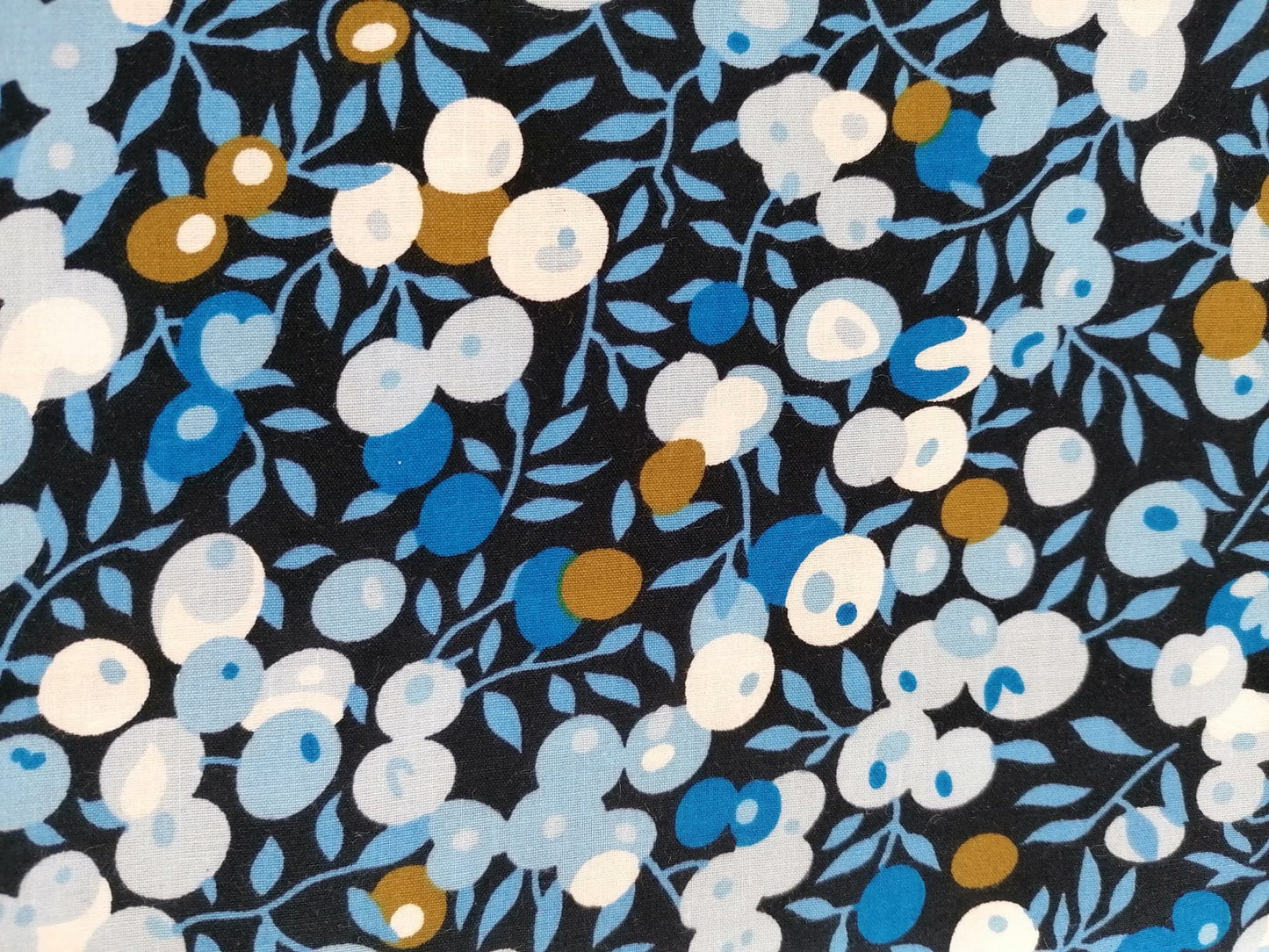 100% Cotton - Crafting & Quilting - Fruit - Blue/White/Khaki - 44" Wide - Sold By the Metre