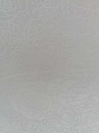 100% Cotton - Crafting & Quilting -  Des 106 - White on Cream - 44" Wide - Sold By the Metre