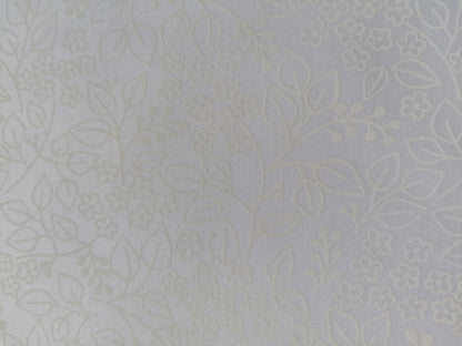 100% Cotton - Crafting & Quilting -  Des 113 - Cream on White - 44" Wide - Sold By the Metre