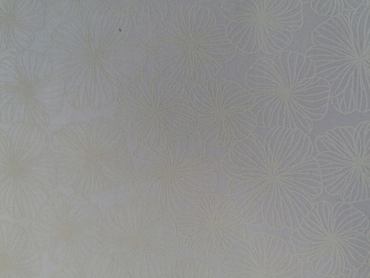 100% Cotton - Crafting & Quilting -  Des 109 - Cream on White - 44" Wide - Sold By the Metre
