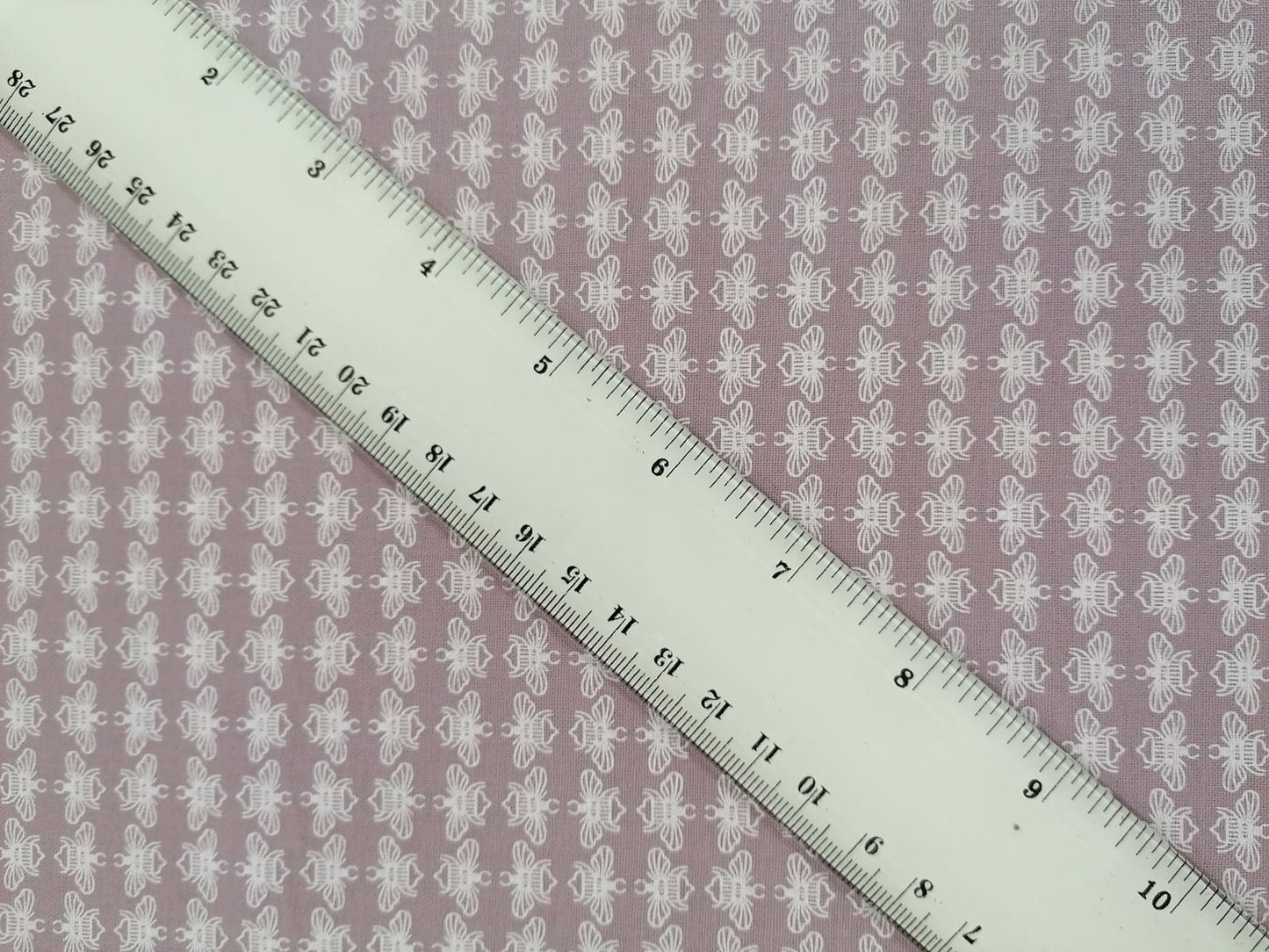 100% Cotton - Crafting & Quilting - Bees - Lilac/White - 44" Wide - Sold By the Metre