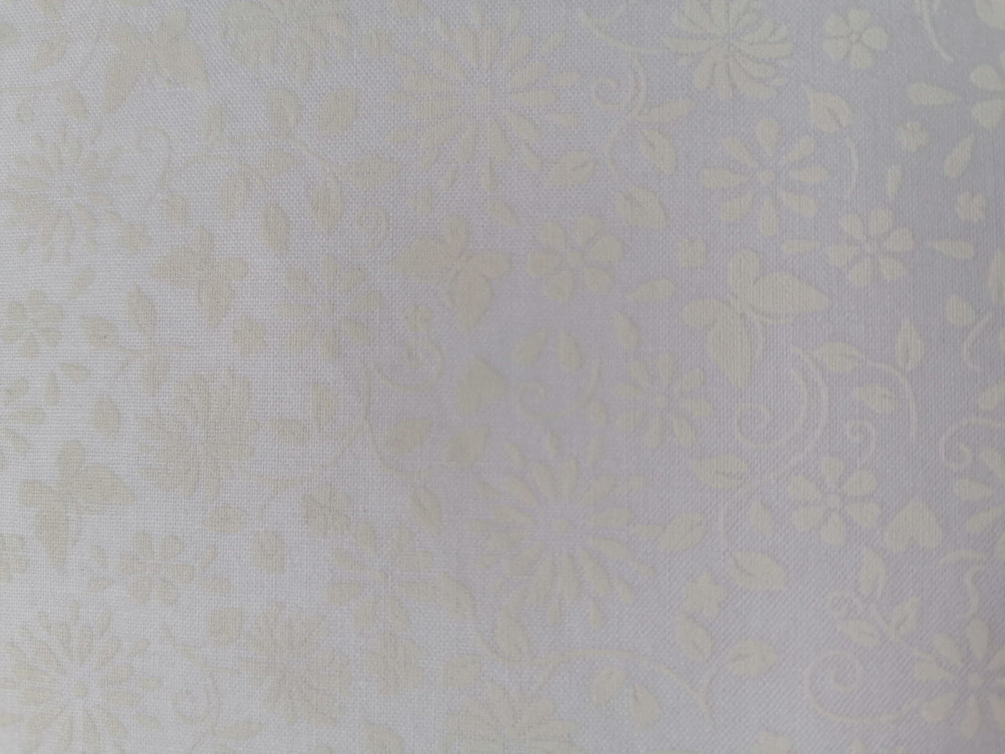 100% Cotton - Crafting & Quilting -  Des 101 - Cream on White - 44" Wide - Sold By the Metre