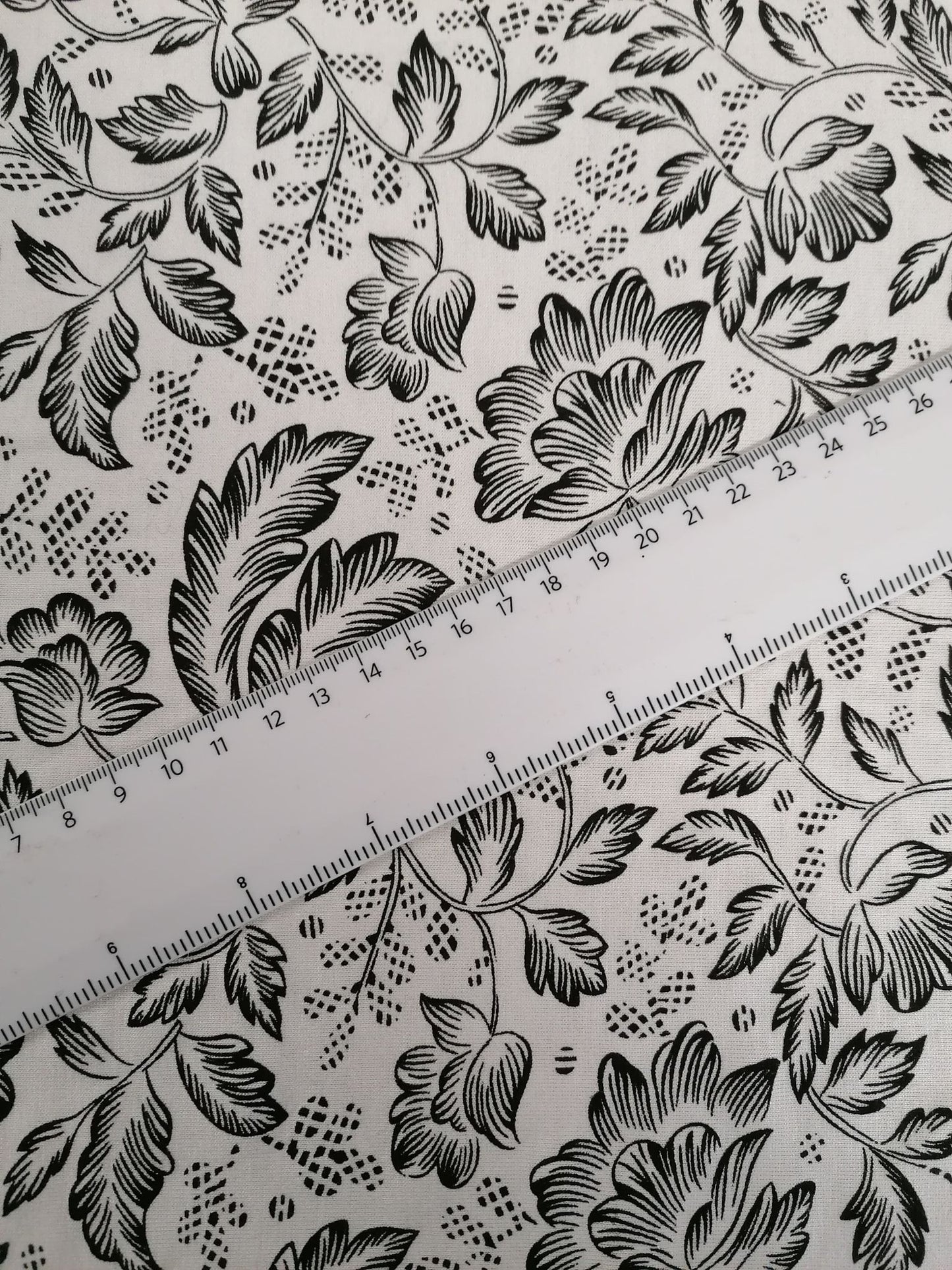 95% Viscose 5% Lycra - Black/White - 59" Wide - Sold By the Metre