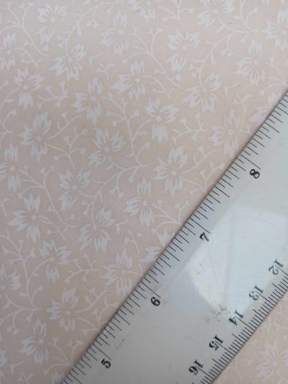 Poly Cotton - Ditsy - Peach/White - 44" Wide - Sold By the Metre