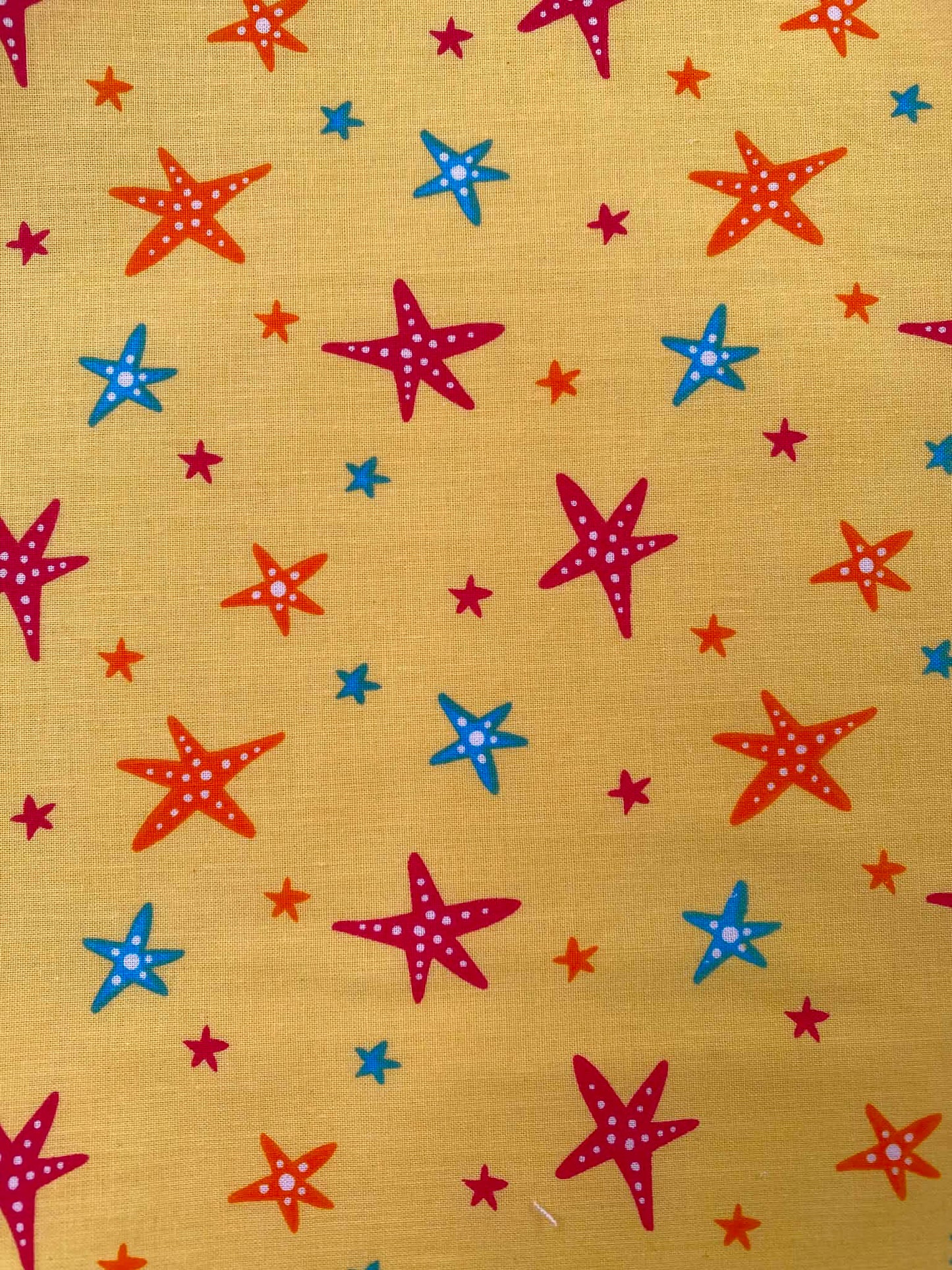 Sunny Yellow Starfish 100% Cotton Fabric - Tropical Ocean Beach - 44" Wide By The Metre