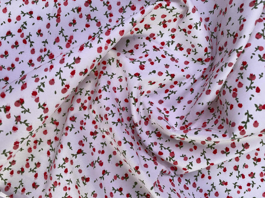 64% Cotton 30% Poly 6% Lycra - Green/Red/White - 51"Wide - Sold By The Metre