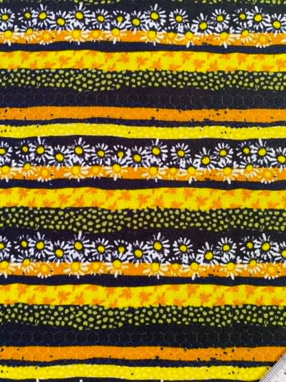 Black & Yellow Honeycomb Daisy Stripe 100% Cotton Fabric - Bumblebee Garden - 44" Wide By The Metre